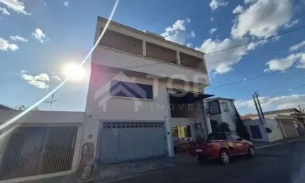 Sobrado para alugar na Vila Brasilia em Sao Carlos: 3 dormitorios, suite e churrasqueira