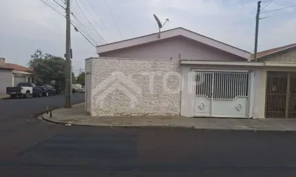 Excelente casa de esquina, na melhor localizacao do bairro vila prado