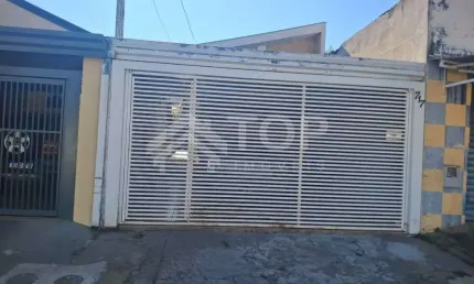 Excelente casa de 2 dormitorios, totalmente mobiliado, com varanda com churrasqueira em otima localizacao na vila boa vista