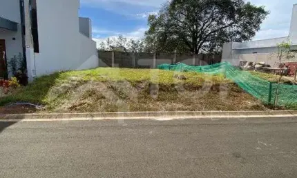 Terreno em condomínio fechado à venda no Jardim Jóckei Club A, São Carlos 