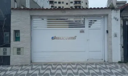 Casa 03 dormitórios - 200 metros da praia - Aviação