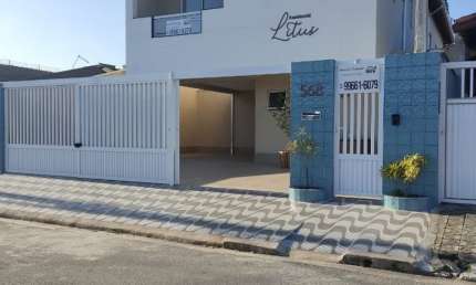 Casa com 2 dormitórios para alugar, 50 m² por R$ 2.200,00/mês - Mirim - Praia Grande/SP