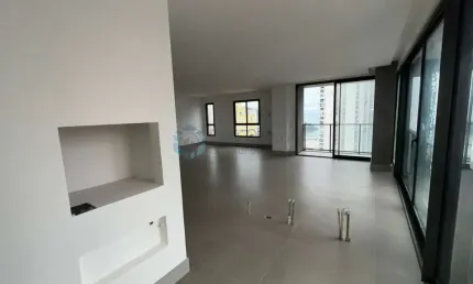 Apartamento à venda no bairro pioneiros - balneário camboriú/sc