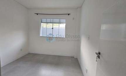 Casa com 3 quartos para alugar na Rua Rio Chapecozinho, Rio Pequeno, Camboriú