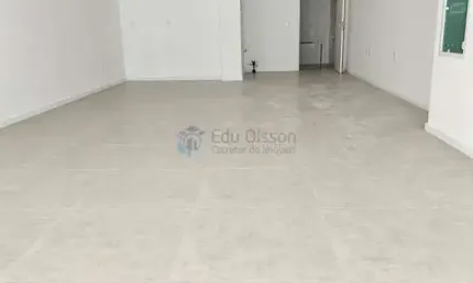 Sala comercial para alugar na Rua Suíça, Nações, Balneário Camboriú