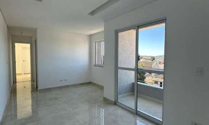 Apartamento a venda com 2 quartos, sendo 1 suíte no Centro de Pinhais