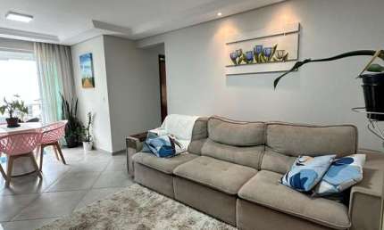 Apartamento à venda no Bacacheri com 3 quartos, suíte e mobiliado.