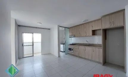 Apartamento com 2 quartos à venda na Rua Vidal Vicente Andrade, 1290, Forquilhas, São José, 56 m2 por R$ 400.000