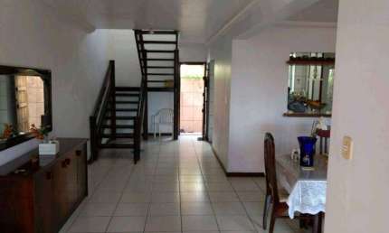 Casa com 3 quartos, 2 suítes, 287 metros em rua Fechada no Rio Vermelho