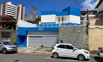 Casa 400m para incorporadoras. Localização perfeita!