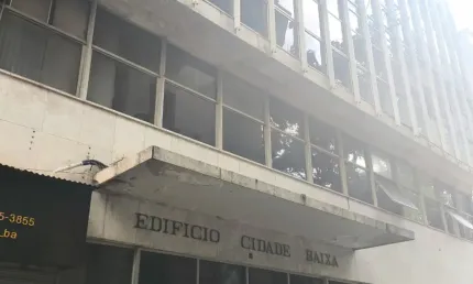 Sala comercial com 2 salas para alugar na Rua Lauro Muller, Comércio, Salvador