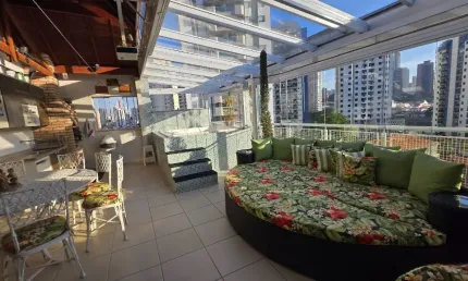 More bem pertinho do shopping anália franco, em uma linda casa com 3 dormitórios e 5 vagas de garagem !!!