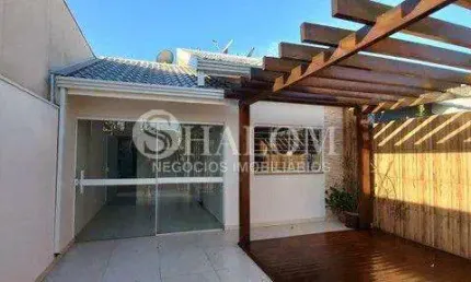 Casa à venda em Maringá, Jardim Três Lagoas, com 3 quartos, com 100 m²