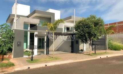 Sobrado à venda em Maringá, Jardim Dias II, com 3 quartos, com 127 m²
