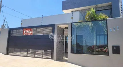 Casa à venda em Maringá, Jardim Campos, com 2 quartos, com 155 m²