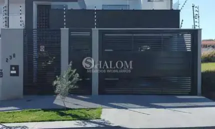 Sobrado à venda em Maringá, Zona 31, com 4 quartos, com 280 m²