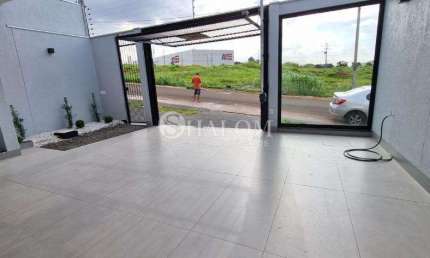Casa à venda em Maringá, Bom Jardim, com 3 quartos, com 137 m²