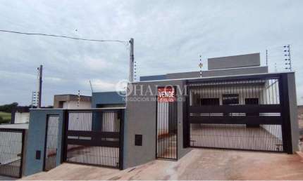Casa à venda em Maringá, Parque Industrial, com 3 quartos, com 100 m²