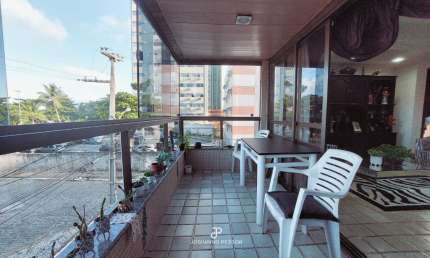 Apartamento para venda possui 187 metros com 4 quartos sendo 2 suítes com 2 vgs - em Piedade - Jaboatão - PE