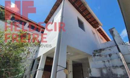 Casa para Venda em Salvador, Pituba, 3 dormitórios, 1 suíte, 3 banheiros, 3 vagas