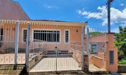 Casa com 4 quartos para alugar no Jardim Del Rey, Poços de Caldas 