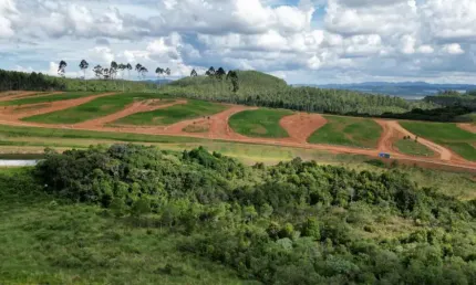 Terreno à venda no Jardins de Florença, Poços de Caldas 