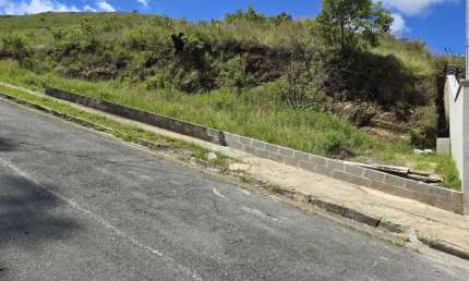 Terreno à venda no Parque Vivaldi Leite Ribeiro, Poços de Caldas 