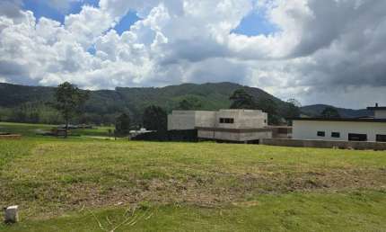 Terreno à venda no Bortolan, Poços de Caldas 