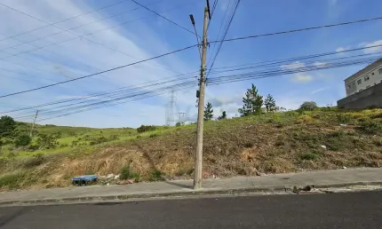 Terreno à venda no Loteamento Campo das Aroeiras, Poços de Caldas 