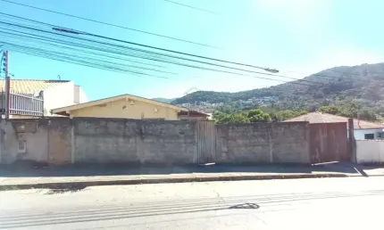 Casa com 2 quartos à venda no Augusto de Almeida, Poços de Caldas 