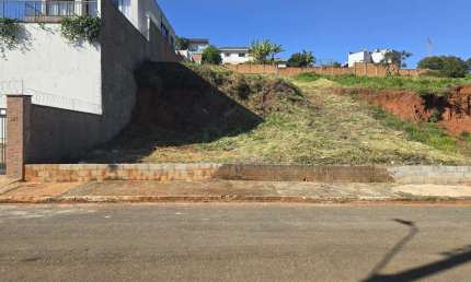 Terreno à venda no Parque Véu das Noivas, Poços de Caldas 
