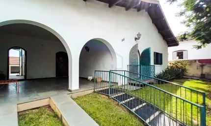 Casa com 3 quartos à venda no Centro, Campestre 
