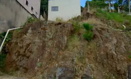 Casa com 2 quartos à venda no Parque Primavera, Poços de Caldas 