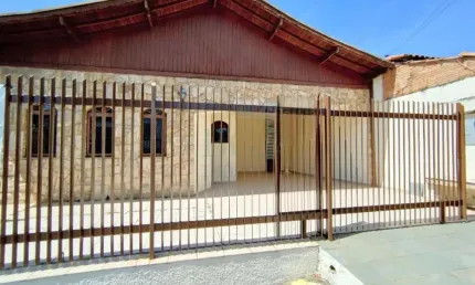 Casa com 3 quartos à venda no Jardim Ipê, Poços de Caldas 