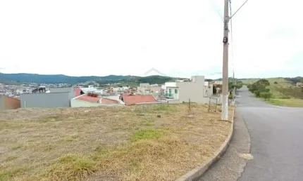 Terreno à venda no Jardim das Hortênsias, Poços de Caldas 