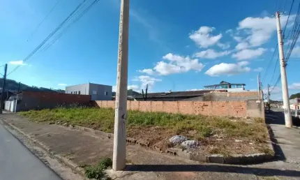 Terreno à venda no Jardim Kennedy, Poços de Caldas 