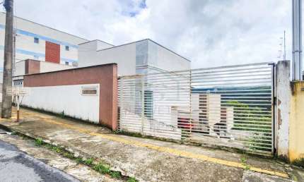 Casa com 2 quartos para alugar no Estância São José, Poços de Caldas 