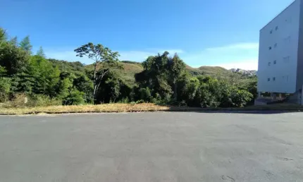 Terreno à venda no Jardim Vitória, Poços de Caldas 