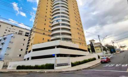 Apartamento com 3 quartos para alugar no Jardim Elvira Dias, Poços de Caldas 
