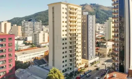 Apartamento com 4 quartos para alugar no Centro, Poços de Caldas 