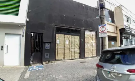 Casa comercial para alugar no Centro, Poços de Caldas 