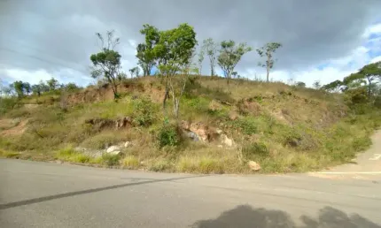 Terreno à venda no Jardim Bandeirantes, Poços de Caldas 