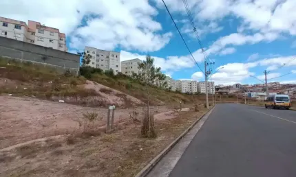 Terreno à venda no Jardim Itamaraty V, Poços de Caldas 