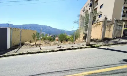 Terreno à venda no Jardim Quisisana, Poços de Caldas 