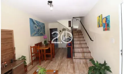 Sobrado para Venda em São Paulo, Vila Carolina, 2 dormitórios, 2 banheiros, 2 vagas
