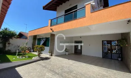 Casa com 4 dormitórios à venda, 250 m² por R$ 1.100.000,00 - Balneário Stella Maris - Peruíbe/SP