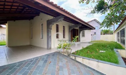Casa com 3 dormitórios à venda, 106 m² por R$ 550.000,00 - Balneário Stella Maris - Peruíbe/SP