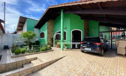 Casa com 3 dormitórios à venda, 180 m² por R$ 900.000,00 - Centro - Peruíbe/SP