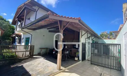 Casa com 2 dormitórios à venda, 98 m² por R$ 460.000,00 - Arpoador - Peruíbe/SP