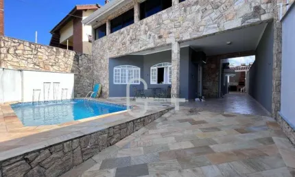 Casa com 3 dormitórios à venda, 232 m² por R$ 590.000,00 - Parque Balneário Oásis - Peruíbe/SP